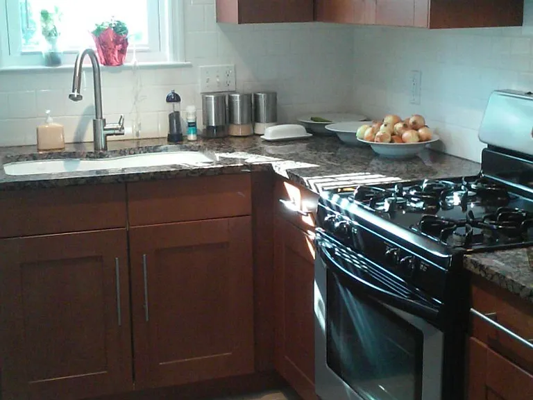103 Valley View Rd — Photo 3