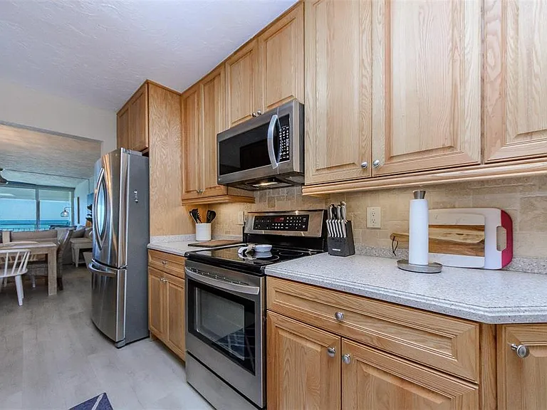 2900 Gulf Blvd #204 — Photo 13