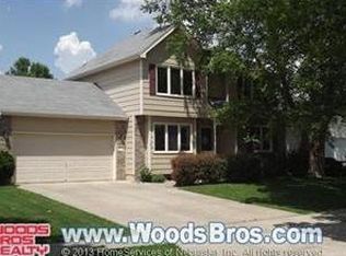 3016 Williamsburg Dr, Lincoln, NE 68516