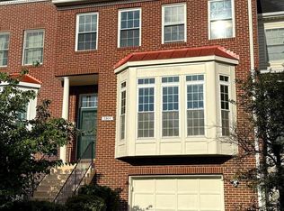 2904 Mainstone Dr, Fairfax, VA 22031