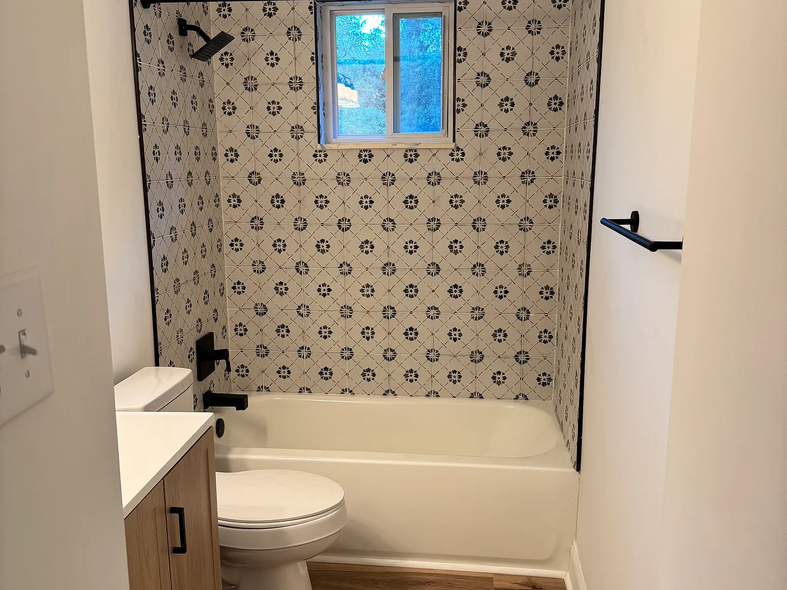 3 bed, 1.5 bath, 1236 sqft, $1,600 — Photo 4