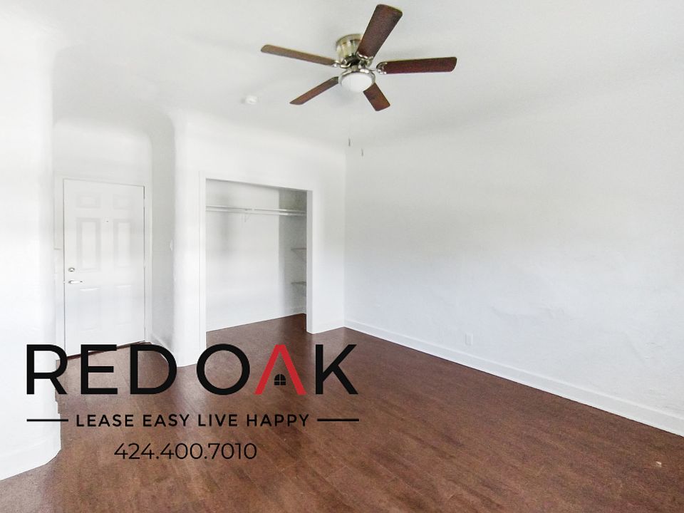 1st image of 206 1/2 S Coronado St #105