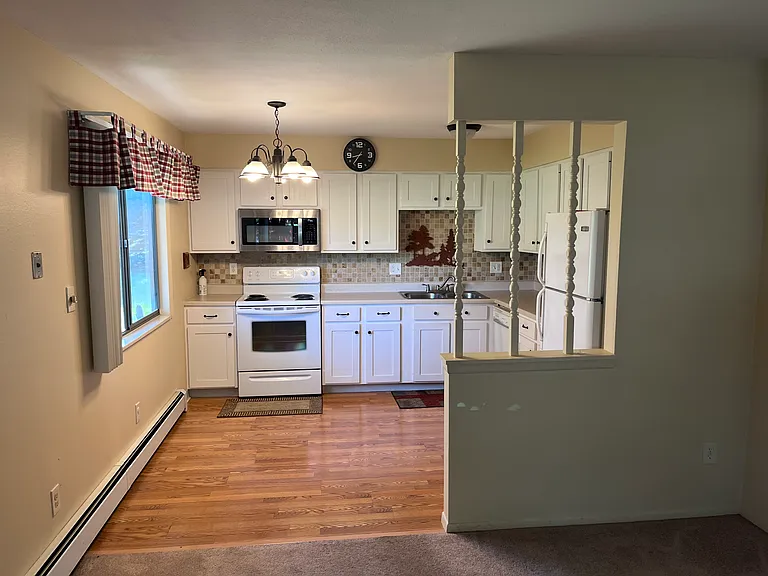 2600 Parklake Ct — Photo 8