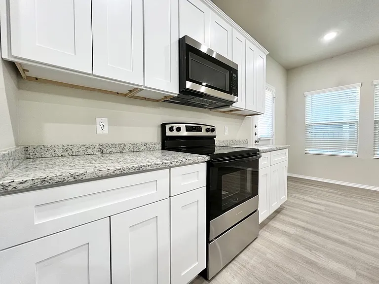 3501 E Renfro St #122 — Photo 7