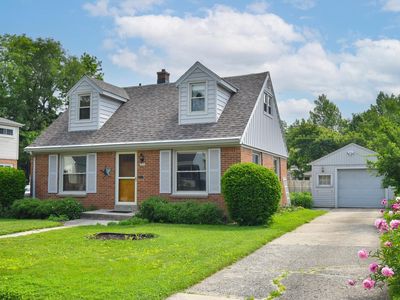 2450 South 82nd STREET, West Allis, WI, 53219