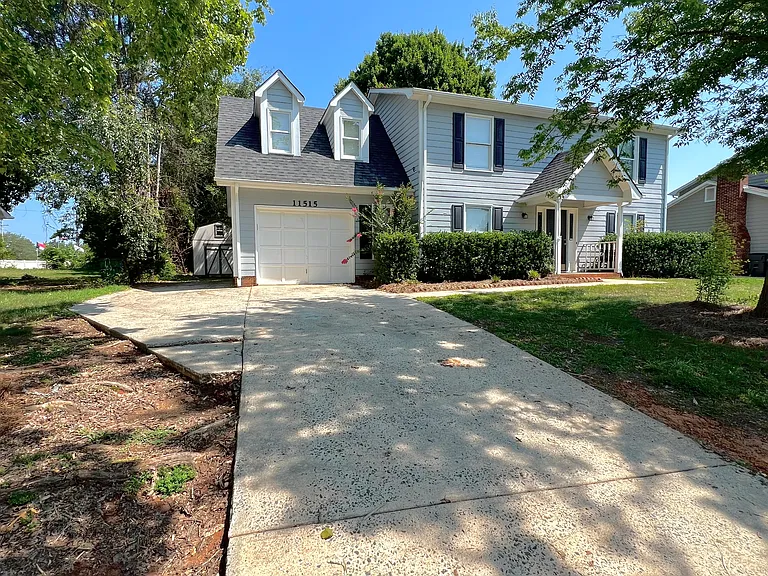 11515 Watermoss Ln — Photo 1