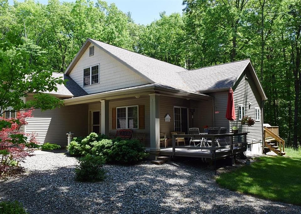 1st image of 113 Chelsea Dr