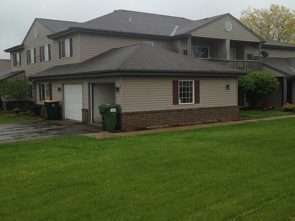 1st image of 705 Horicon St Unit 7