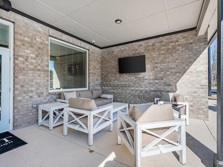 Comet North Raleigh — Photo 10
