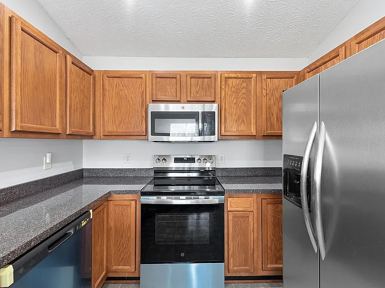 6823 Cloudscape Way — Photo 12