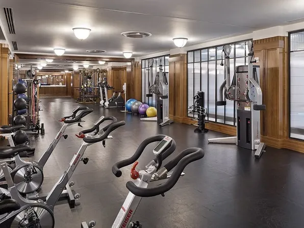 160 West 12th Street image 15 of 20