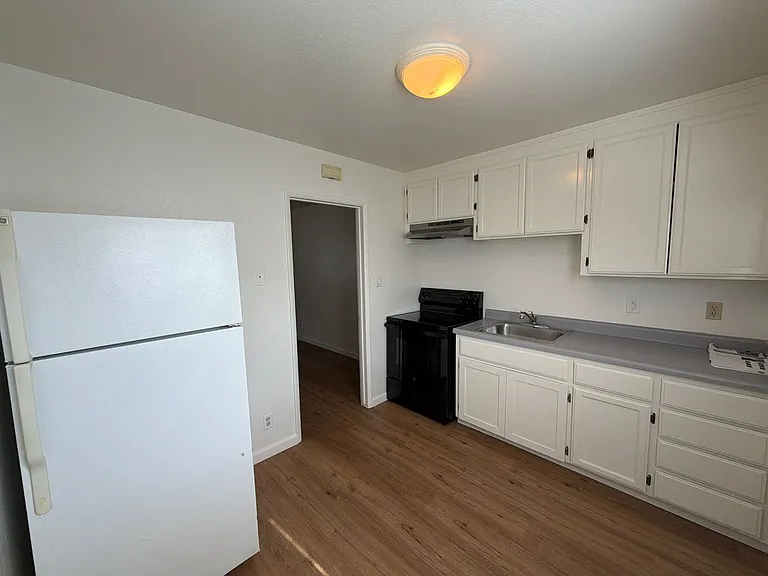 314 Lawton Street — Photo 9