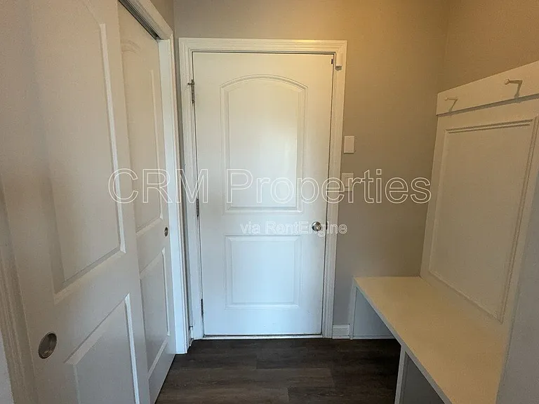 6311 Burgin Dr — Photo 24
