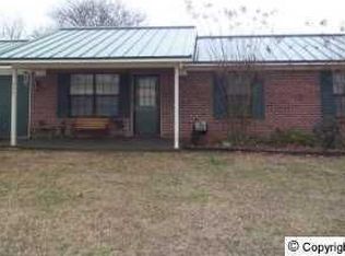 662 Peach Tree Rd, Hartselle, AL 35640