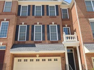 25625 America Sq, Chantilly, VA 20152