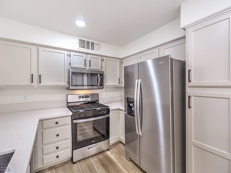 3425 E Russell Rd #147 — Photo 12