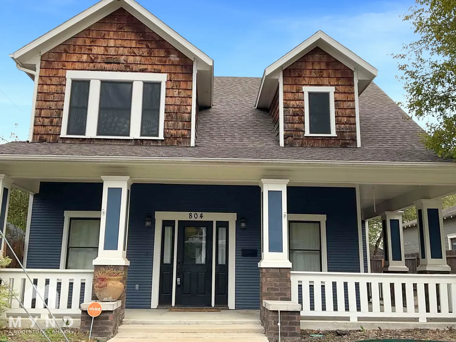 4 bed, 2.5 bath, 2525 sqft, $3,395 — Photo 1