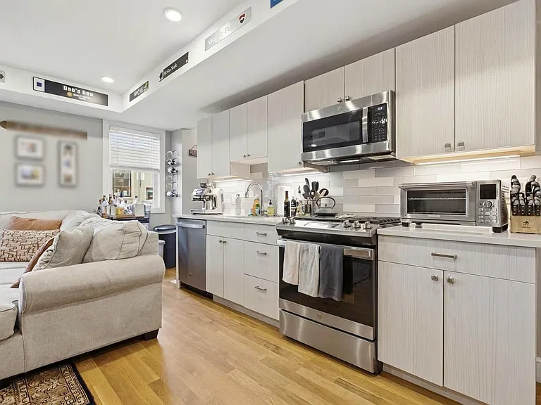 89 Prescott St #B — Photo 15