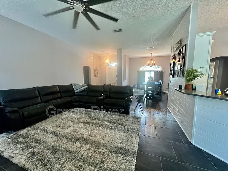 3352 Shelley Dr — Photo 10
