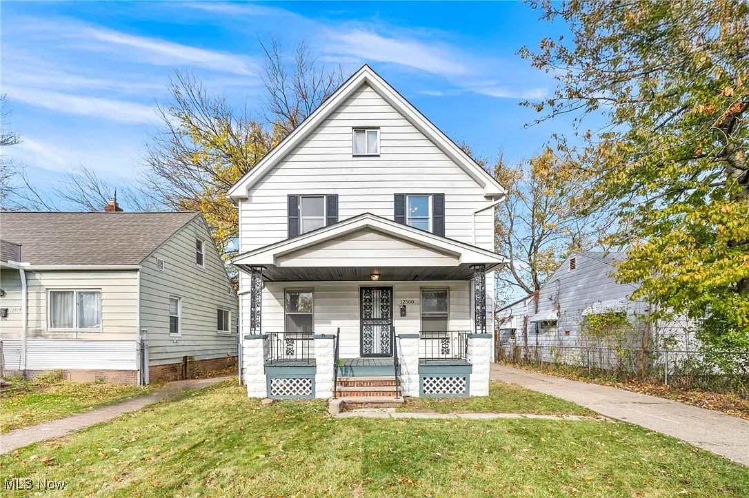 12500 Leeila Ave photo 1