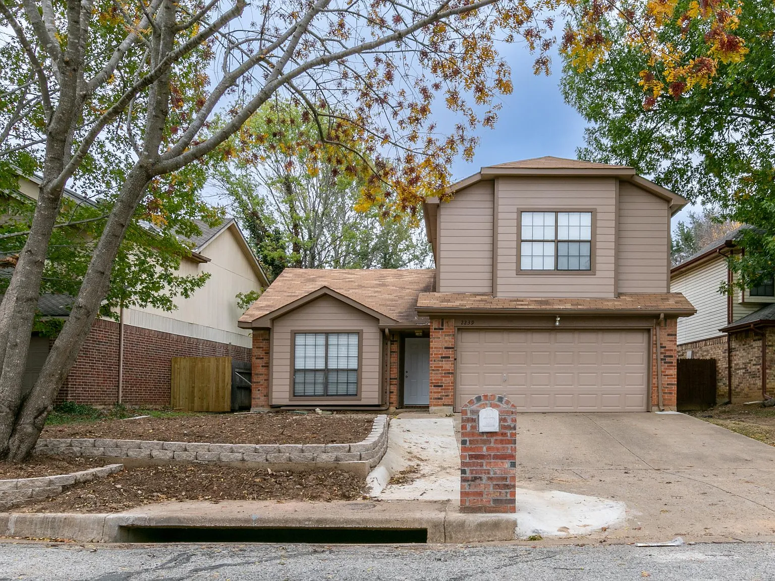 3 bed, 1635 sqft, $2,300 — Photo 2