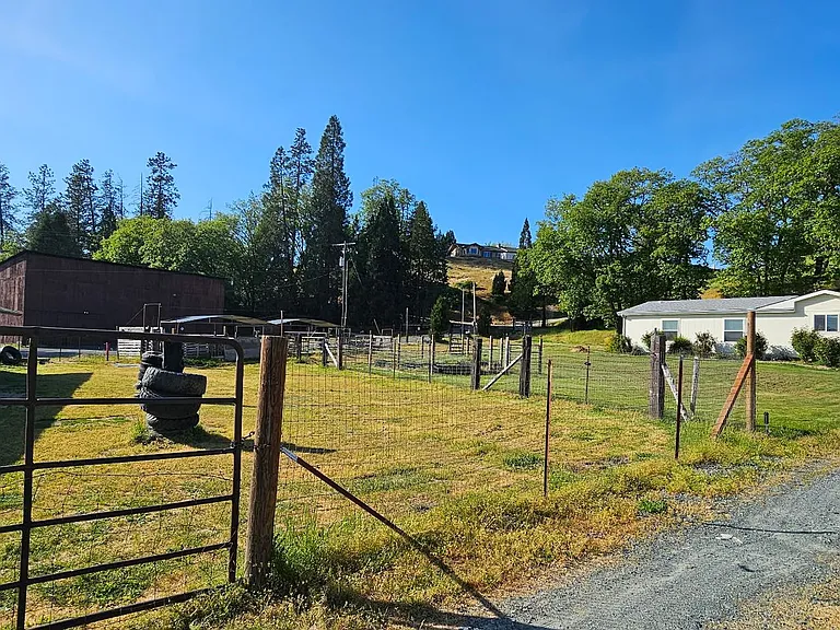 3312 Upper River Rd — Photo 1