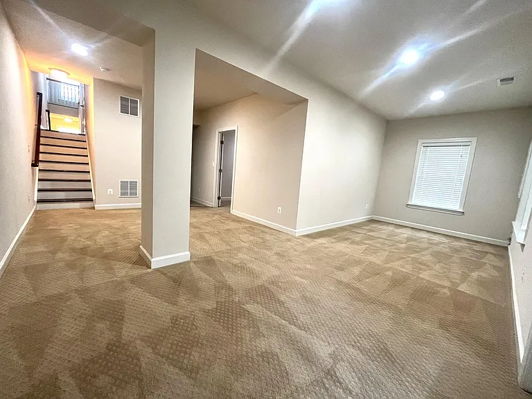 21274 Park Grove Ter — Photo 28