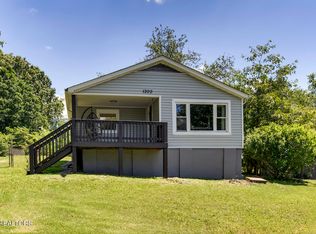 1300 Beaman Lake Rd, Knoxville, TN 37914
