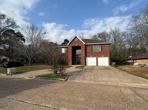 201 Pebble Springs Ln, Cleveland, TX 77327