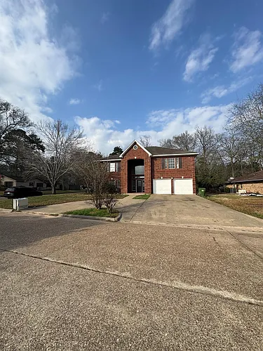 201 Pebble Springs Ln Photo 1