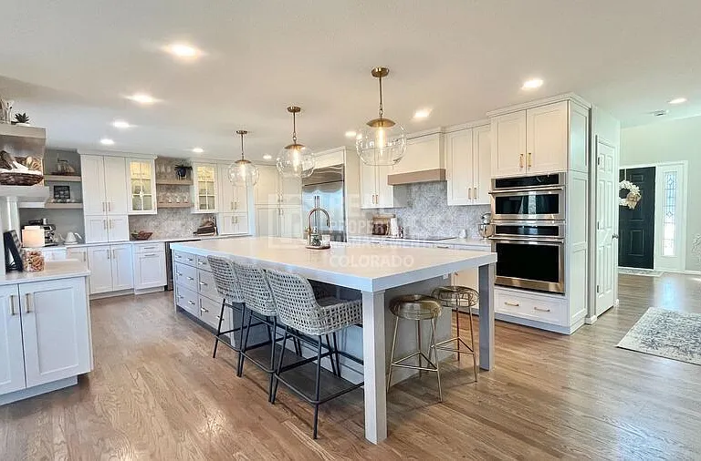 10134 Spring Water Ct — Photo 17