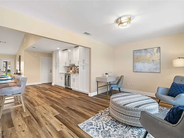 2307 SW 40th St — Photo 29