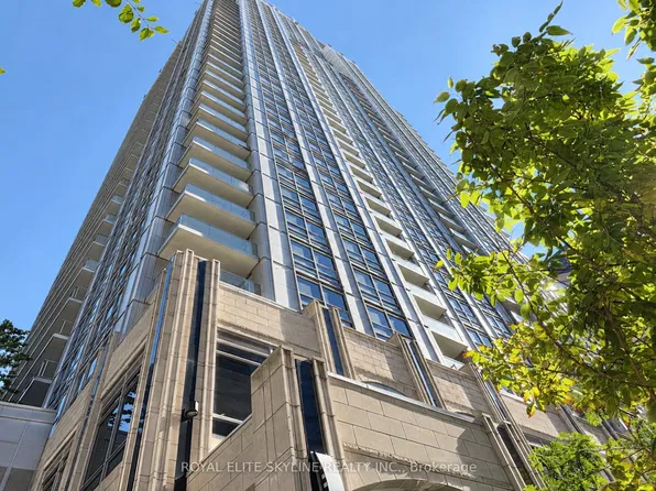 761 Bay St #403, Toronto, ON M5G 2R2