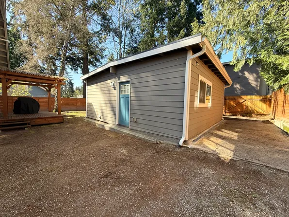11837 32nd Ave NE, Seattle, WA