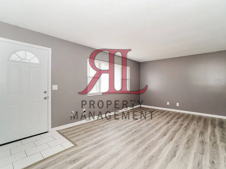 1422 Weldon Ave — Photo 4
