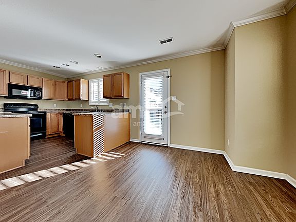 4th image of 6431 Painter Farm Ln