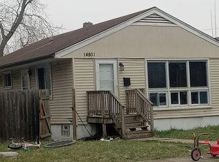 14801 Maplewood Ave, Harvey, IL 60426