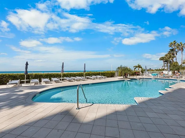 1350 Gulf Blvd #901 — Photo 24