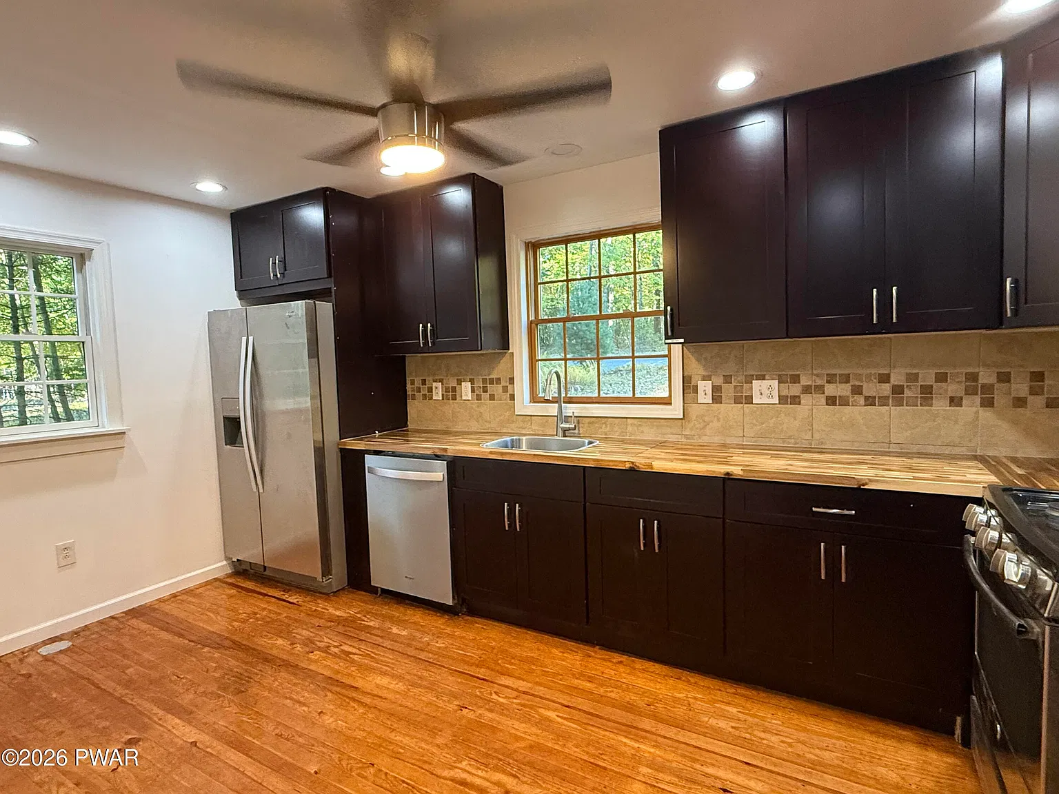 2 bed, 1.0 bath, 826 sqft, $1,700 — Photo 2
