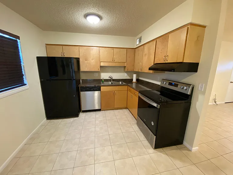 607 Ridge Pl — Photo 11