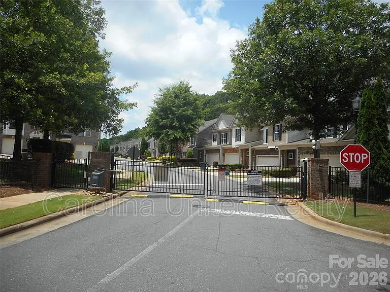 5860 Glassport Ln #504 — Photo 35
