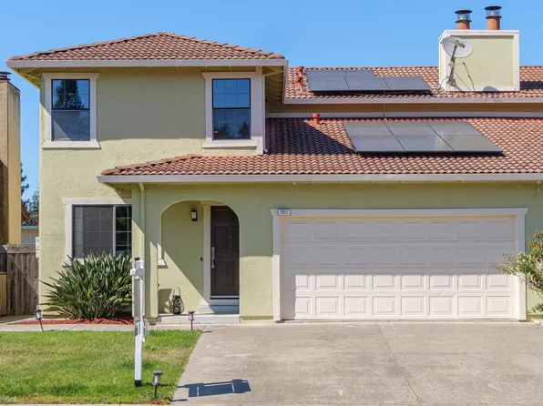 951 Hacienda Circle, Rohnert Park, CA 94928