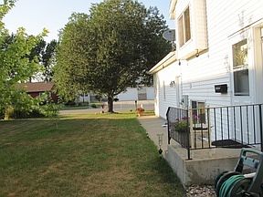 3rd image of 617 38th Ave S