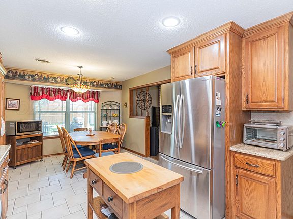 4th image of 8203 Lamount Dr