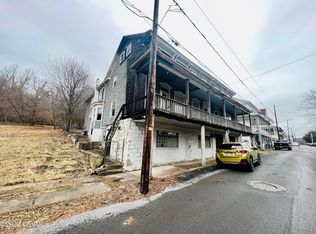 290-296 Main St, Locust Gap, PA 17840