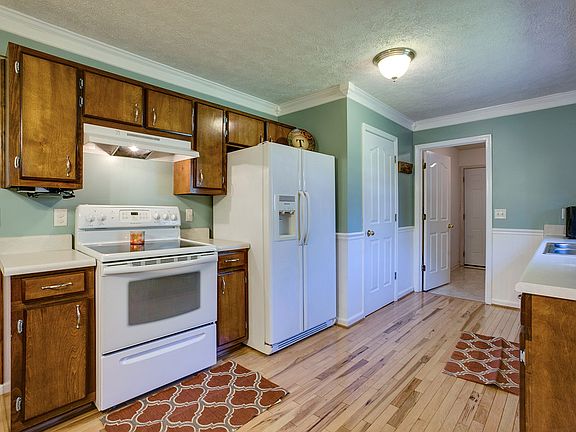 5th image of 114 Reelfoot Ct