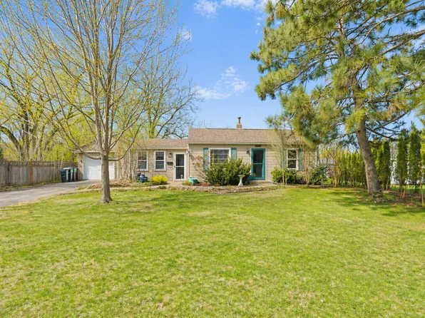 8710 11th Ave S, Bloomington, MN 55420