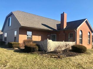 2162 Ravine Woods Dr, Grove City, OH