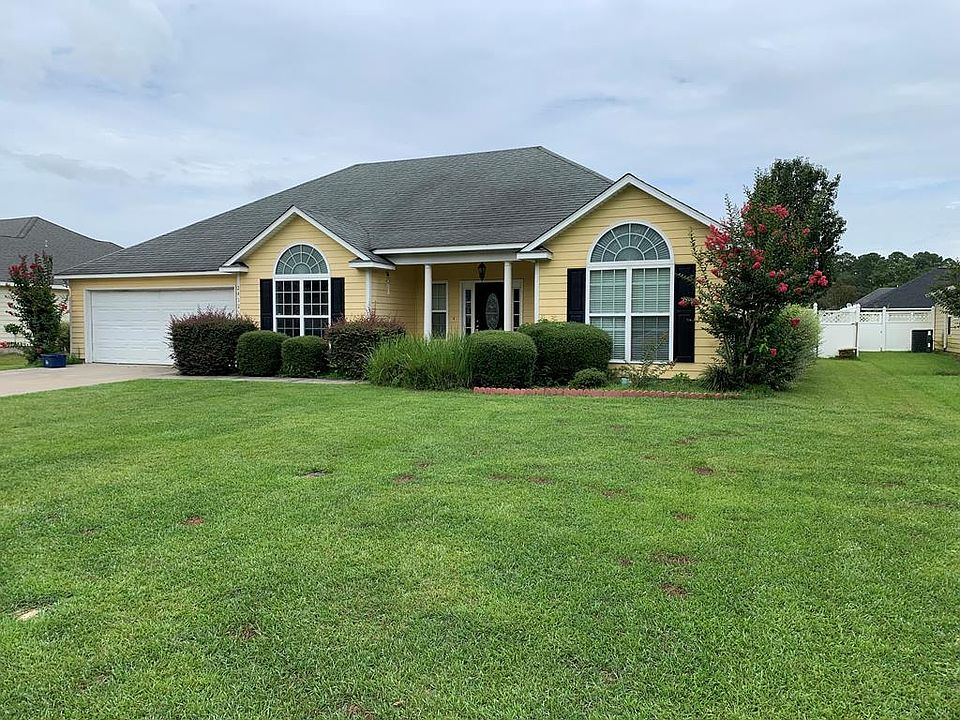 1st image of 2412 Muscogee Dr