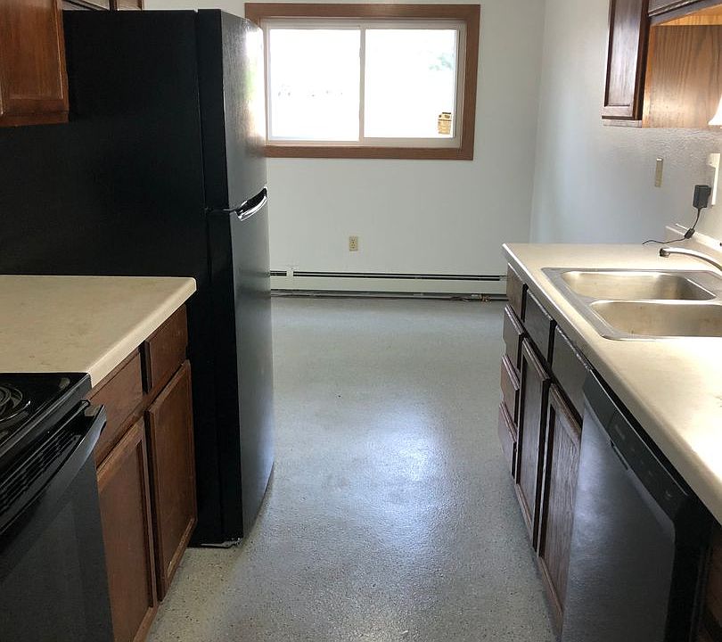 1st image of 2707 Hawken St #2